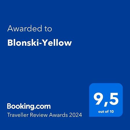 Blonski-Yellow Malaga Exterior photo