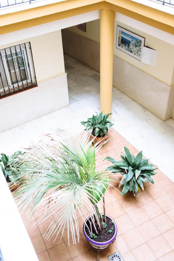 Blonski-Yellow Malaga Exterior photo